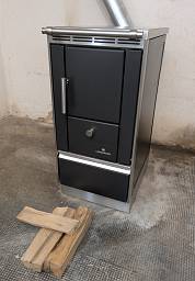 Lohberger Festbrennstoffherd REGA 40 Edition, 4,5 kW; Einfamilienhaus, Langenburg &nbsp;&copy;&nbsp;Sebastian Weigel